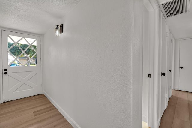 4891 E Rialto Avenue, Fresno, CA 93726