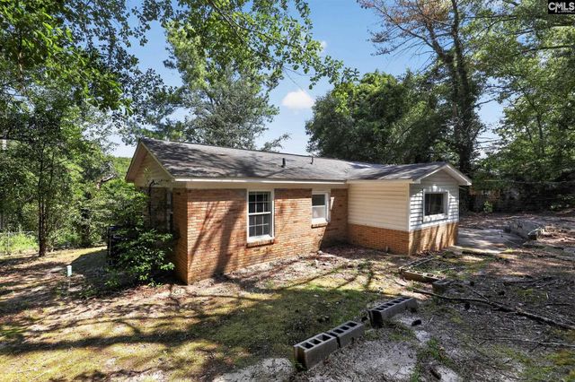 7226 S Lake Marion Circle, Columbia, SC 29223