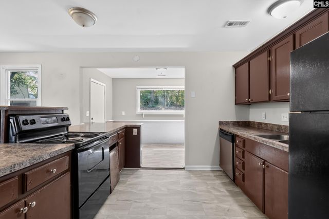 7226 S Lake Marion Circle, Columbia, SC 29223