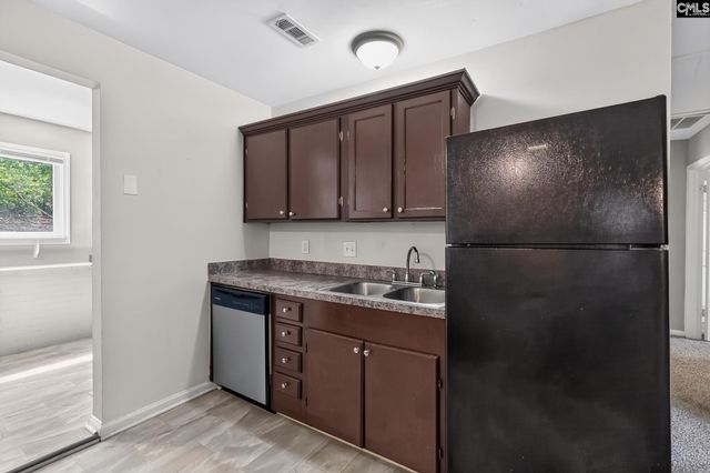 7226 S Lake Marion Circle, Columbia, SC 29223