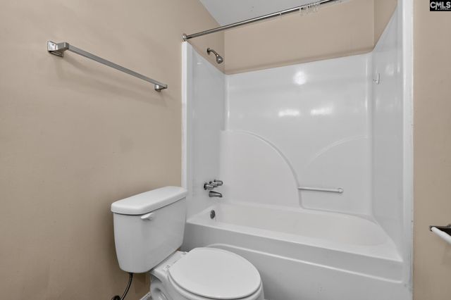 7226 S Lake Marion Circle, Columbia, SC 29223