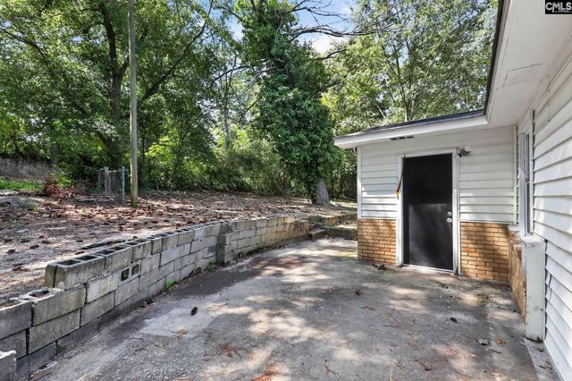 7226 S Lake Marion Circle, Columbia, SC 29223