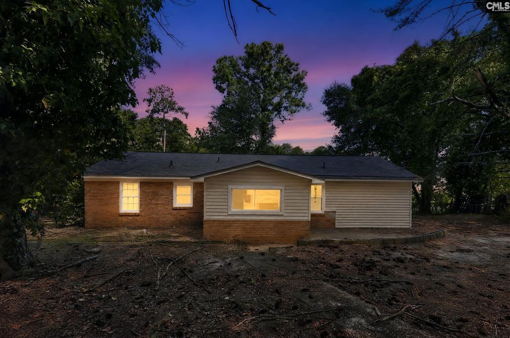 7226 S Lake Marion Circle, Columbia, SC 29223
