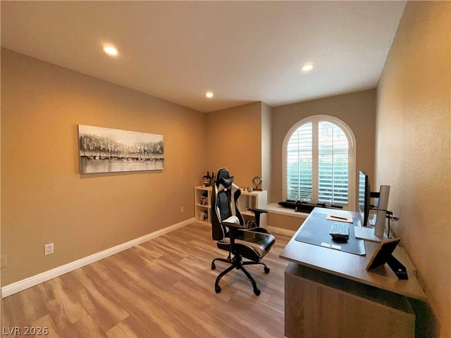 9325 West Desert Inn Road 145, Las Vegas, NV 89117