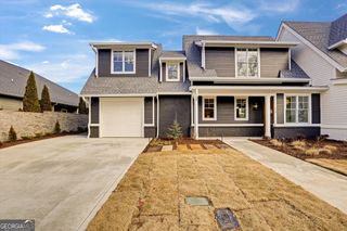 724 NW Bradford Street, Gainesville, GA 30501