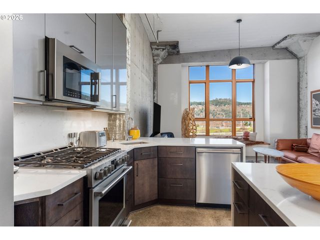 314 COLUMBIA St, Hood River, OR 97031