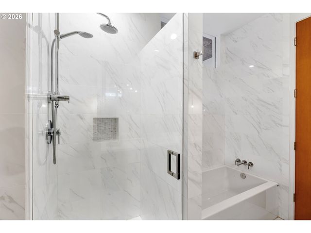 314 COLUMBIA St, Hood River, OR 97031