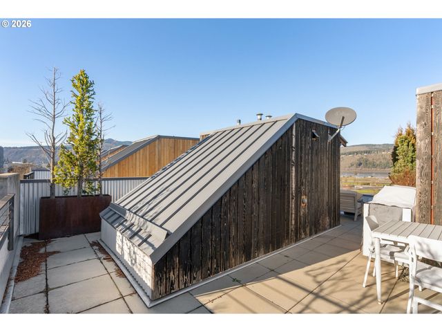 314 COLUMBIA St, Hood River, OR 97031