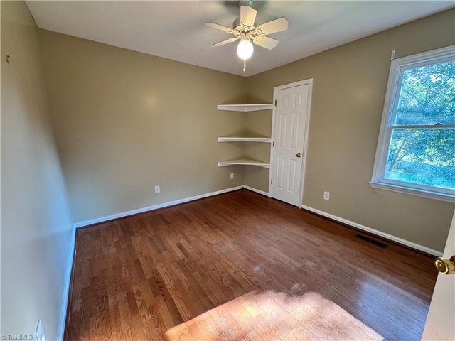 155 Lorraine Drive, Winston-salem, NC 27107