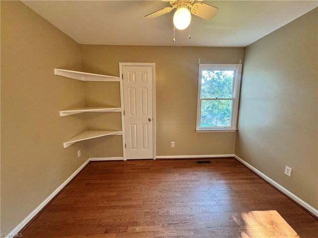 155 Lorraine Drive, Winston-salem, NC 27107