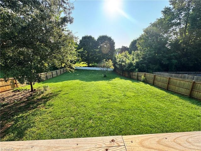 155 Lorraine Drive, Winston-salem, NC 27107