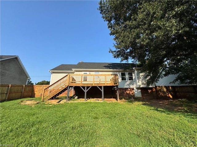 155 Lorraine Drive, Winston-salem, NC 27107