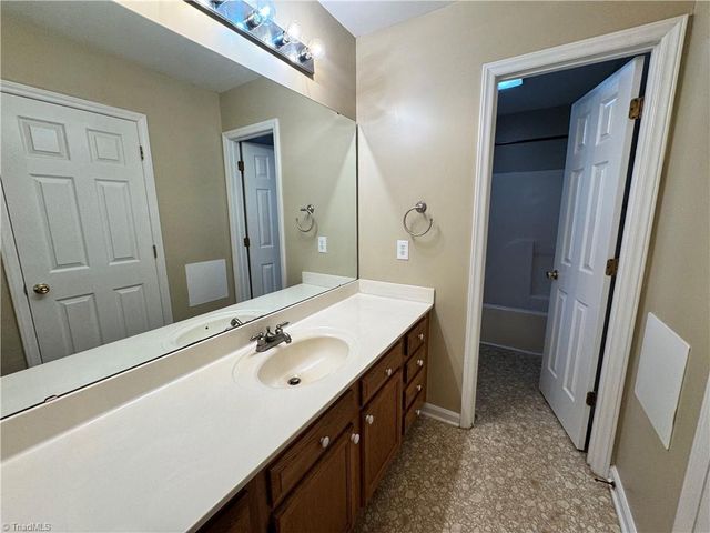 155 Lorraine Drive, Winston-salem, NC 27107
