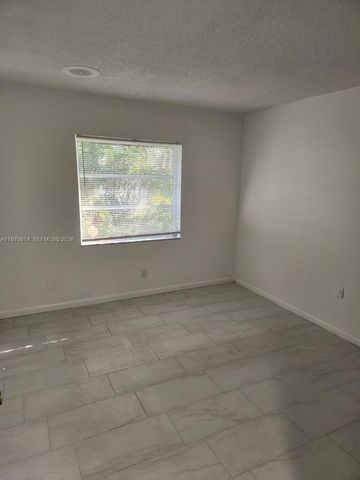 3816 SW 68th Way 14-F, Miramar, FL 33023