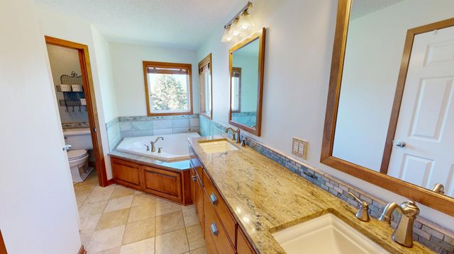 5884 Pintail Lane, White Bear Lake, MN 55110