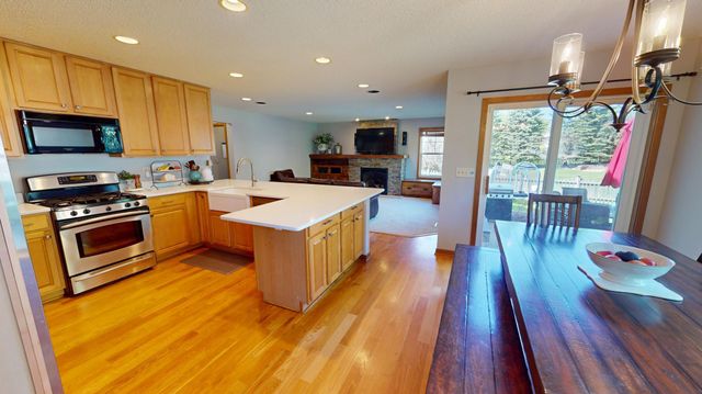 5884 Pintail Lane, White Bear Lake, MN 55110