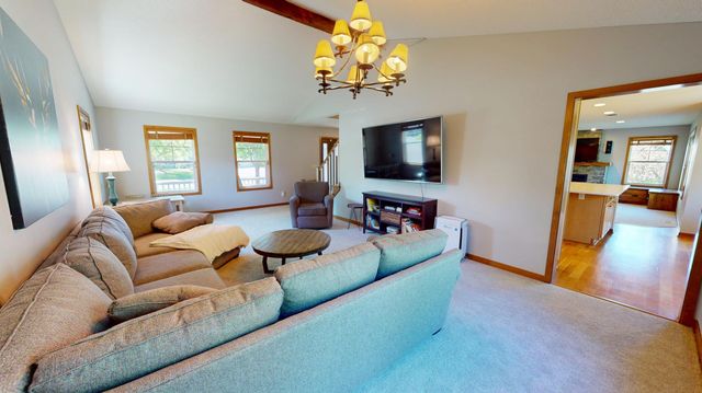 5884 Pintail Lane, White Bear Lake, MN 55110