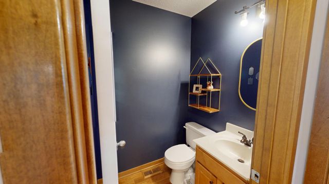 5884 Pintail Lane, White Bear Lake, MN 55110
