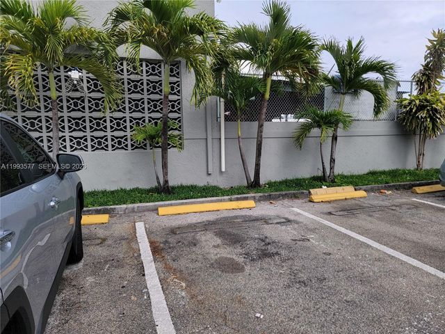834 NW 10th Terrace, Fort Lauderdale, FL 33311