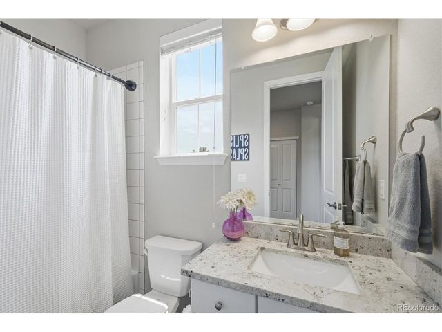 7486 S Logan St, Littleton, CO 80122