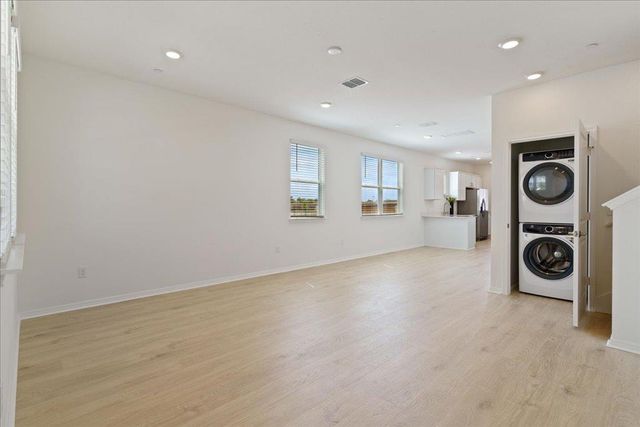 2513 Caleb Asher LOOP, Round Rock, TX 78665