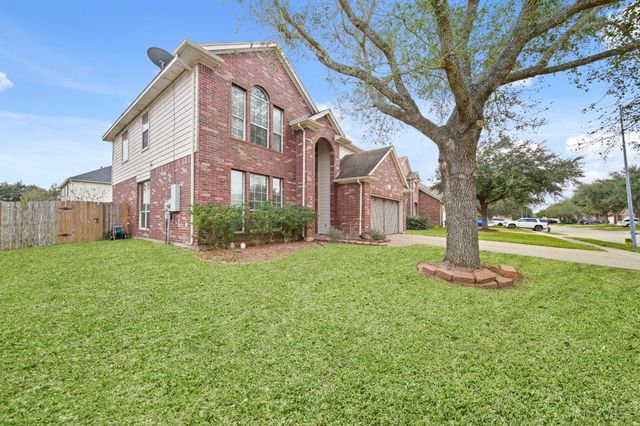 8804 Sunforest Lane, Pearland, TX 77584