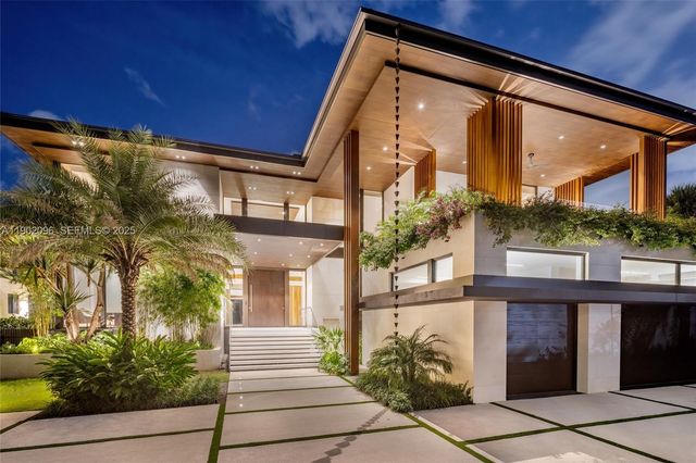 11404 N Bayshore Drive, North Miami, FL 33181