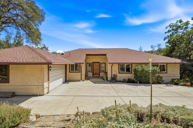 3707 Witt Rd, Auburn, CA 95602