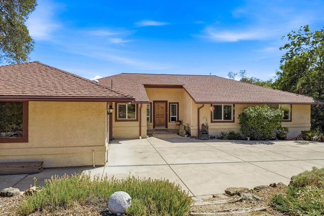 3707 Witt Rd, Auburn, CA 95602