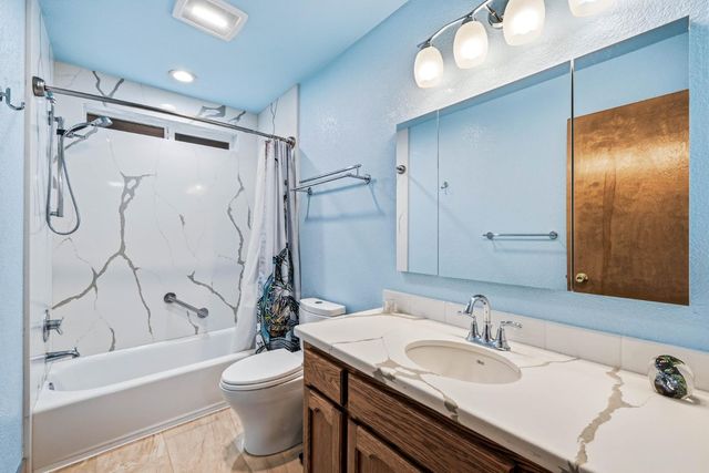 3707 Witt Rd, Auburn, CA 95602