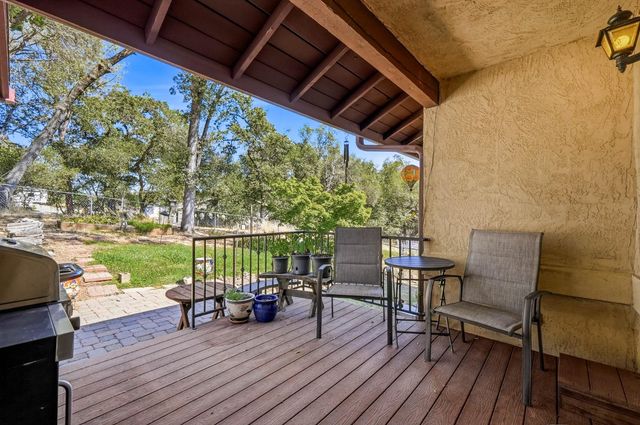3707 Witt Rd, Auburn, CA 95602