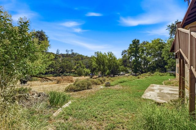 3707 Witt Rd, Auburn, CA 95602