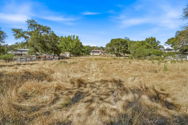 3707 Witt Rd, Auburn, CA 95602