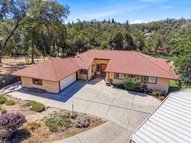 3707 Witt Rd, Auburn, CA 95602