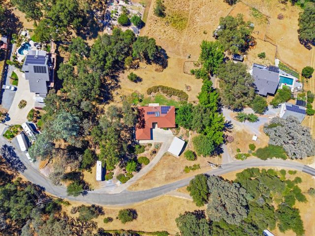 3707 Witt Rd, Auburn, CA 95602