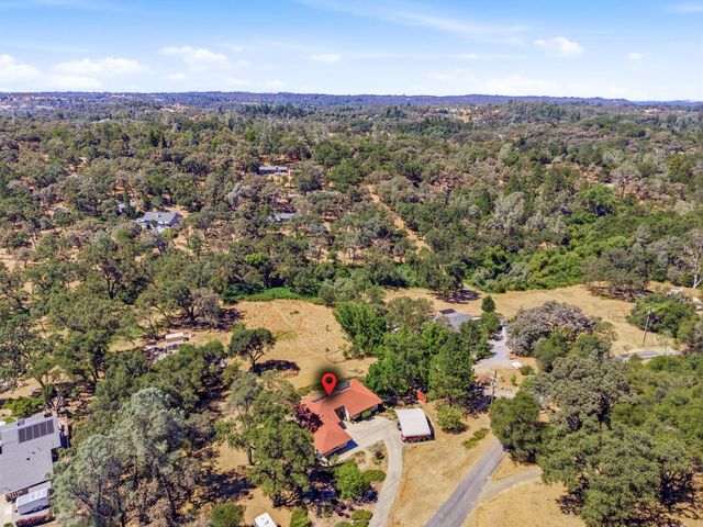 3707 Witt Rd, Auburn, CA 95602