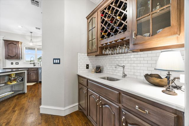 912 Country Club Drive, Heath, TX 75032