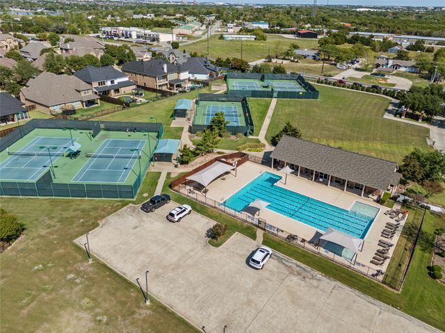 912 Country Club Drive, Heath, TX 75032
