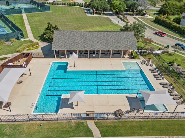 912 Country Club Drive, Heath, TX 75032