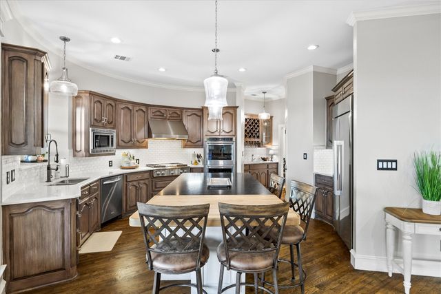 912 Country Club Drive, Heath, TX 75032