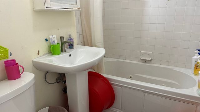 45 Oval Rd 46, Quincy, MA 02170