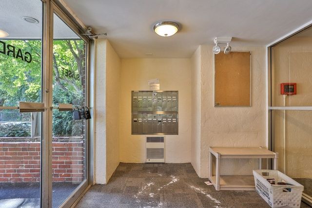 45 Oval Rd 46, Quincy, MA 02170