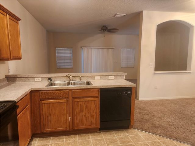 1043 ANDREW AVILES CIRCLE, Tampa, FL 33619