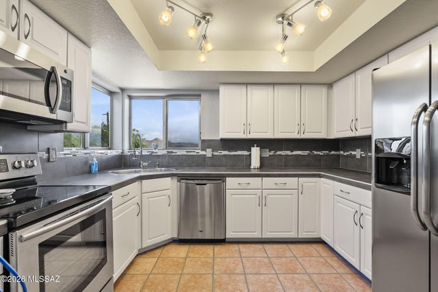 1051 Avenida Aprenda, Rio Rico, AZ 85648