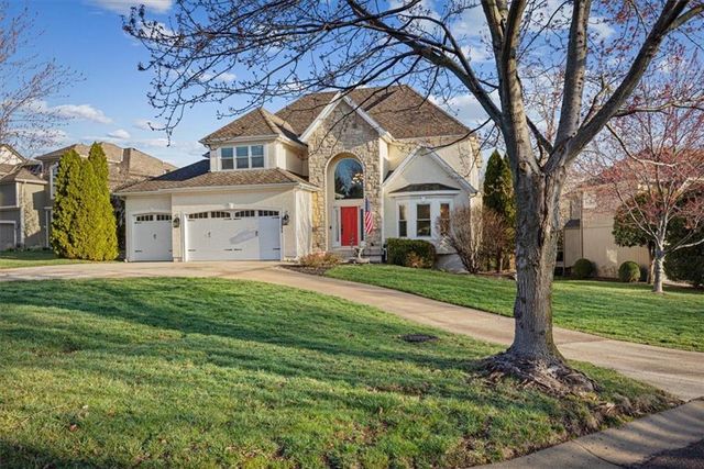 10908 W 144th Street, Overland Park, KS 66221