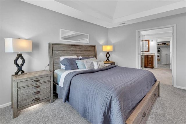 10908 W 144th Street, Overland Park, KS 66221