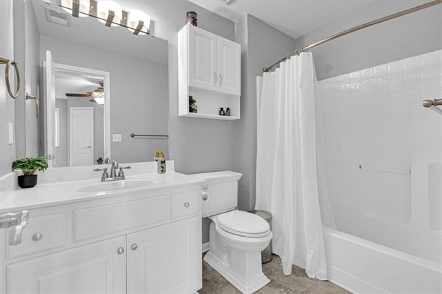 10908 W 144th Street, Overland Park, KS 66221