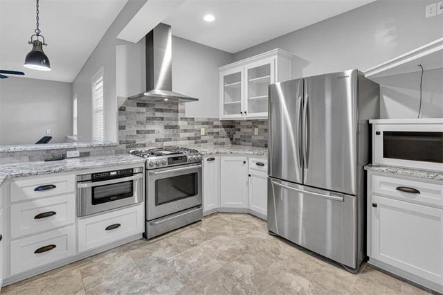 10908 W 144th Street, Overland Park, KS 66221