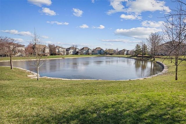 10908 W 144th Street, Overland Park, KS 66221