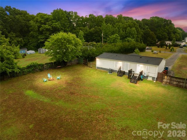 139 Gayle Drive, Troutman, NC 28166
